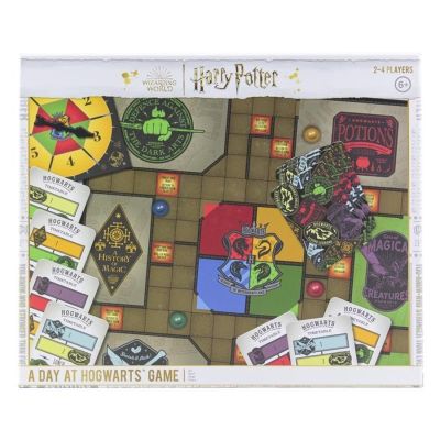 HARRY POTTER – A DAY AT HOGWARTS (BOARD GAME)